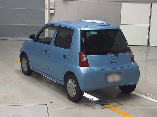 DAIHATSU ESSE 2010
