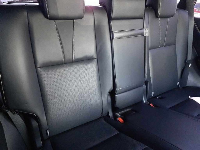 TOYOTA HARRIER 2014