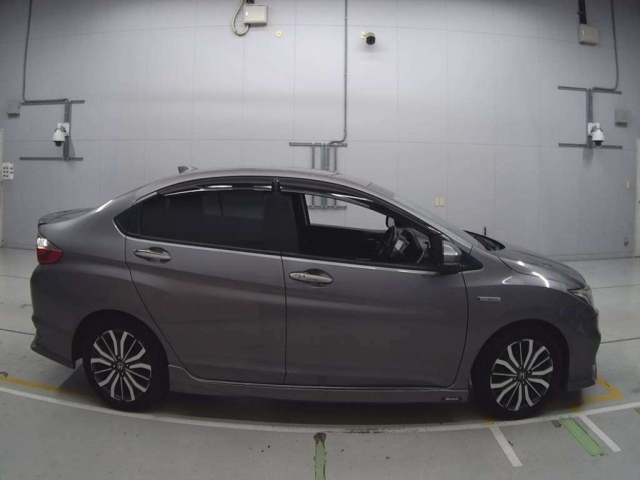 HONDA GRACE 2019