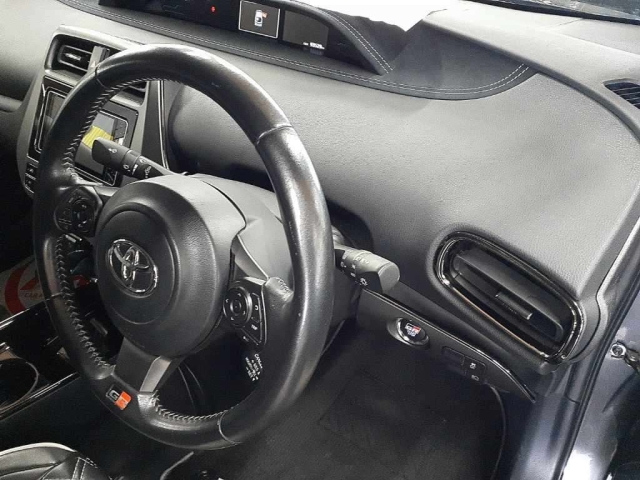 TOYOTA PRIUS PHV 2018