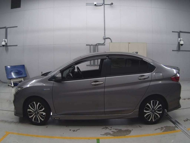 HONDA GRACE 2019