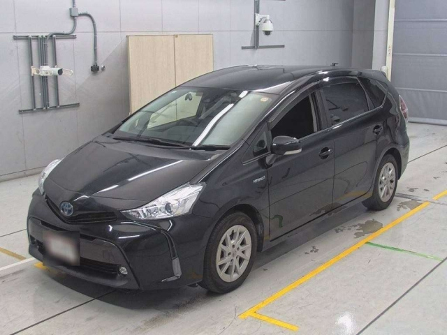 TOYOTA PRIUS ALPHA 2020