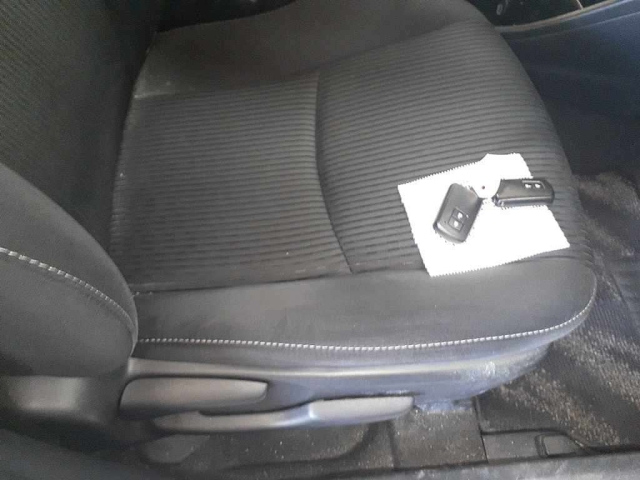 TOYOTA PRIUS ALPHA 2020