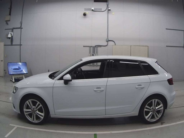 AUDI A3 2015