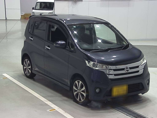 NISSAN DAYZ 2013
