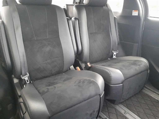 TOYOTA ESTIMA 2017