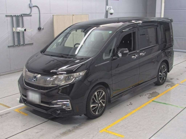 HONDA STEP WAGON 2015