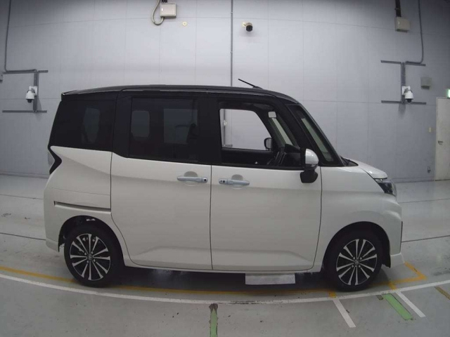 TOYOTA ROOMY 2025