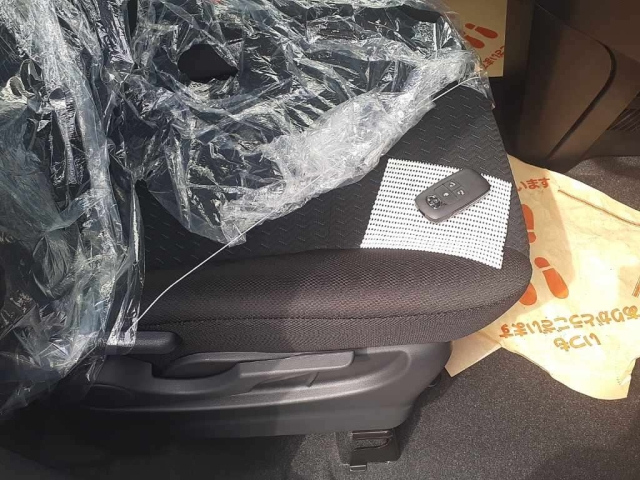 TOYOTA ROOMY 2025