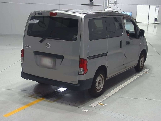 NISSAN NV200 2009