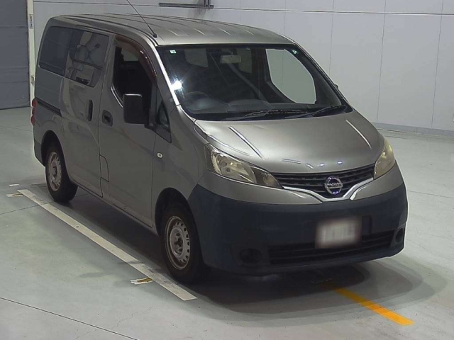 NISSAN NV200 2009