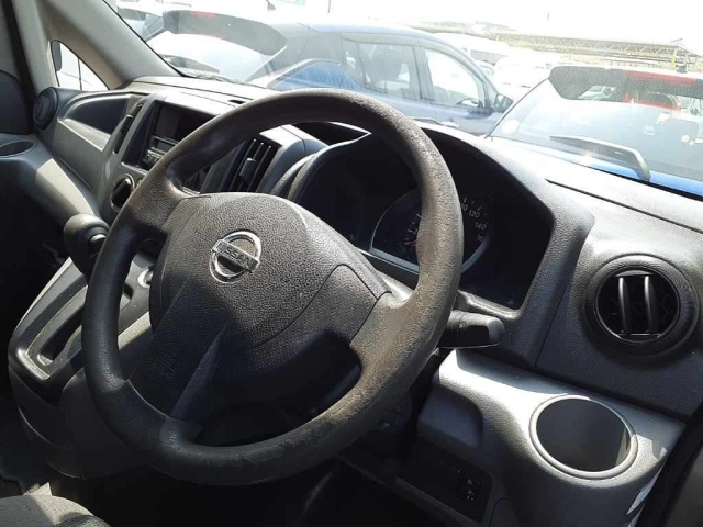 NISSAN NV200 2009