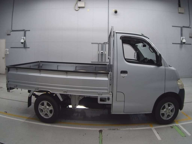 TOYOTA LITE ACE TRUCK 2011