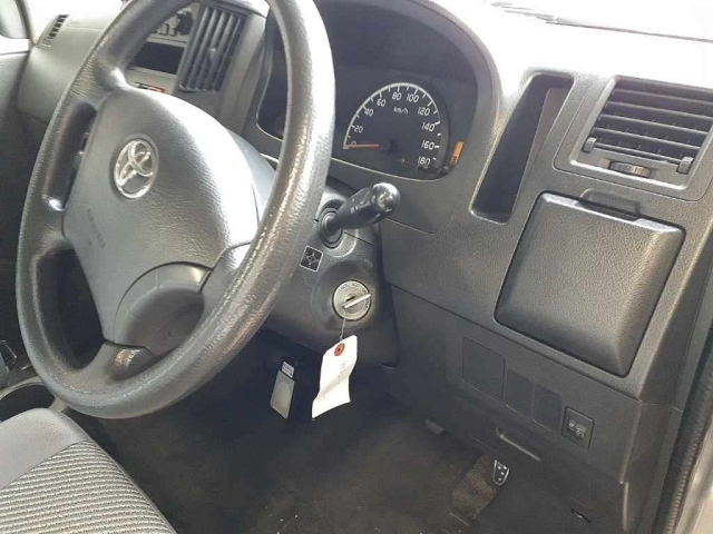 TOYOTA LITE ACE TRUCK 2011