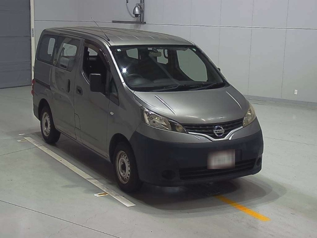 NISSAN NV200 2016