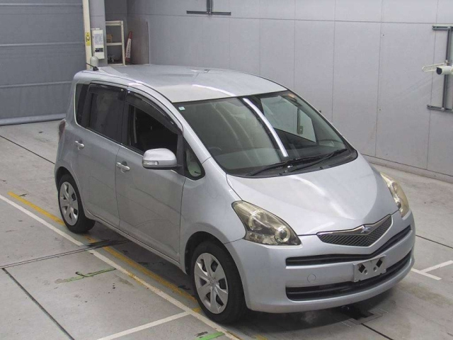 TOYOTA RACTIS 2010