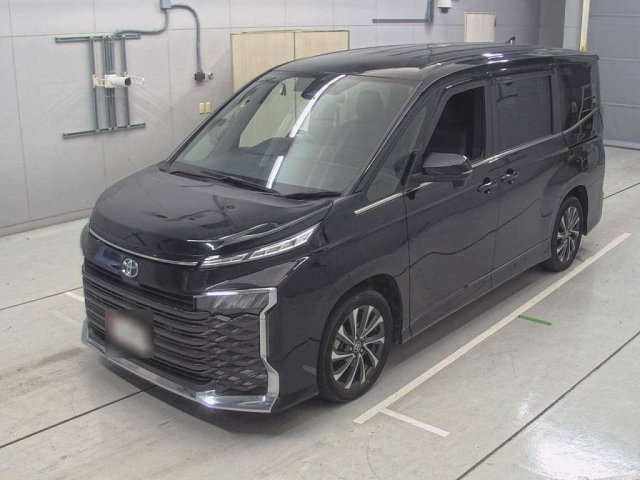 TOYOTA VOXY 2022
