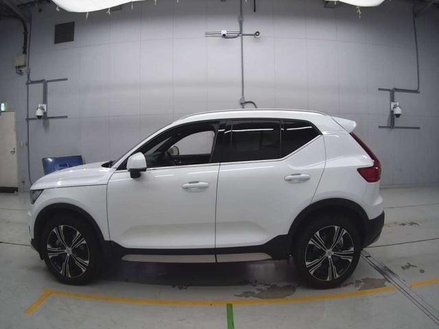VOLVO XC40 2019
