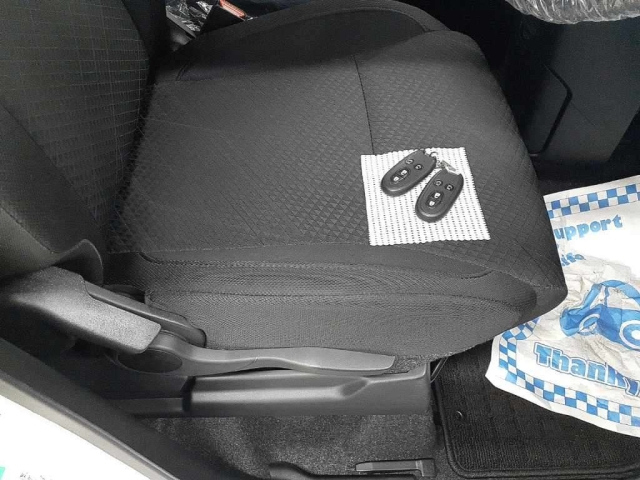 MITSUBISHI DELICA D2 2020