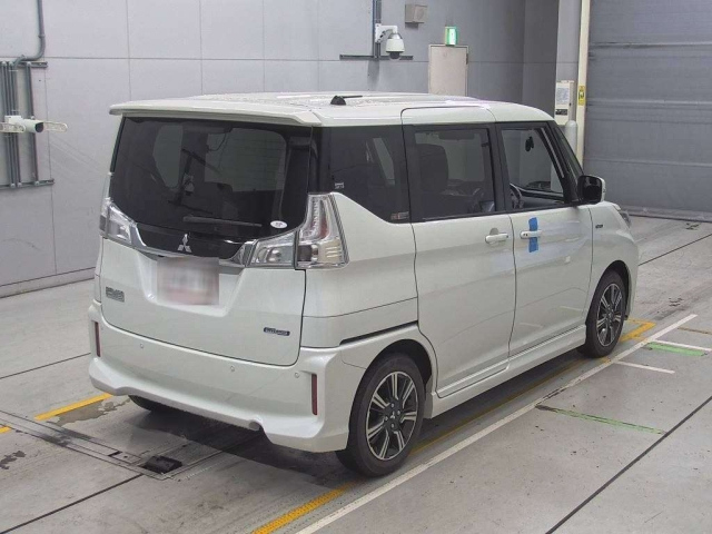 MITSUBISHI DELICA D2 2020