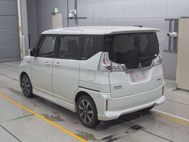MITSUBISHI DELICA D2 2020