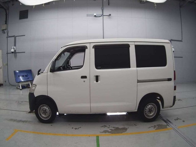 TOYOTA LITE ACE VAN 2018