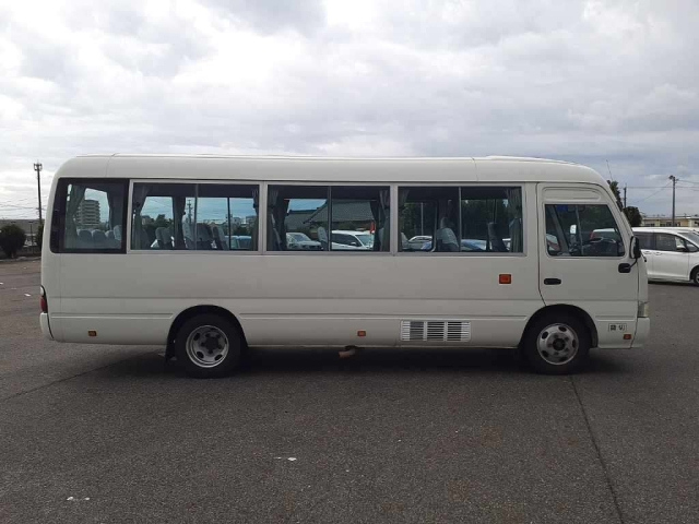 TOYOTA COASTER 2008