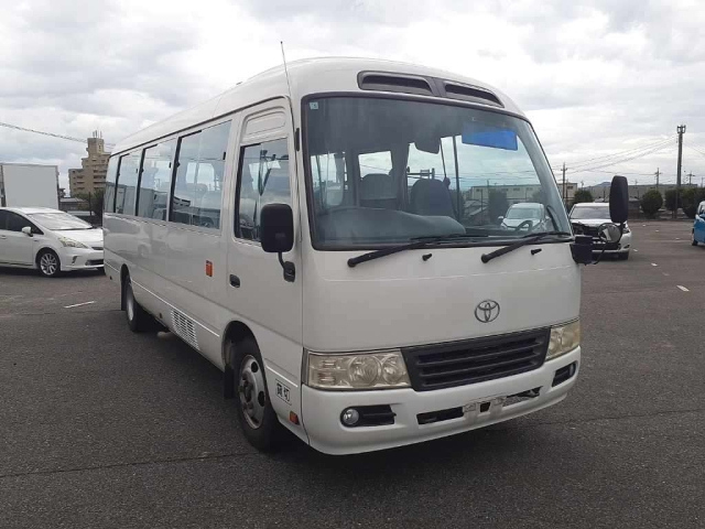 TOYOTA COASTER 2008