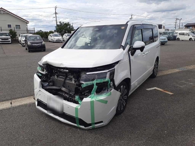 HONDA STEP WAGON 2024