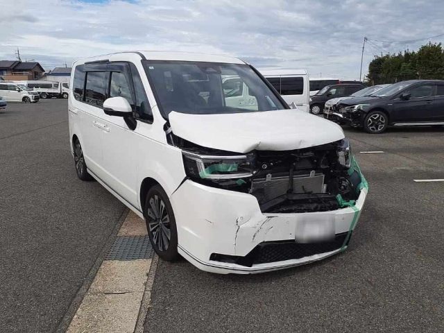 HONDA STEP WAGON 2024