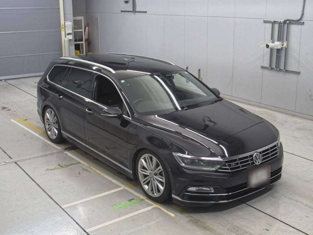VOLKSWAGEN PASSAT VARIANT 2016