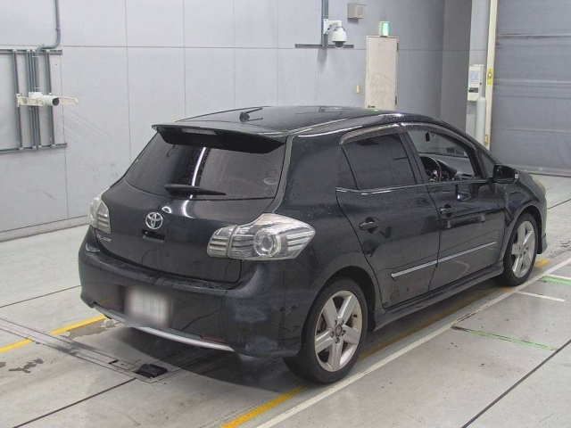 TOYOTA BLADE 2010