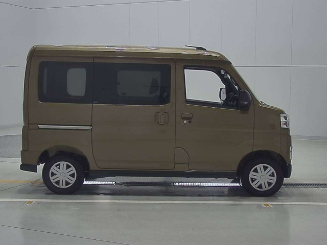 DAIHATSU ATRAI VAN 2025