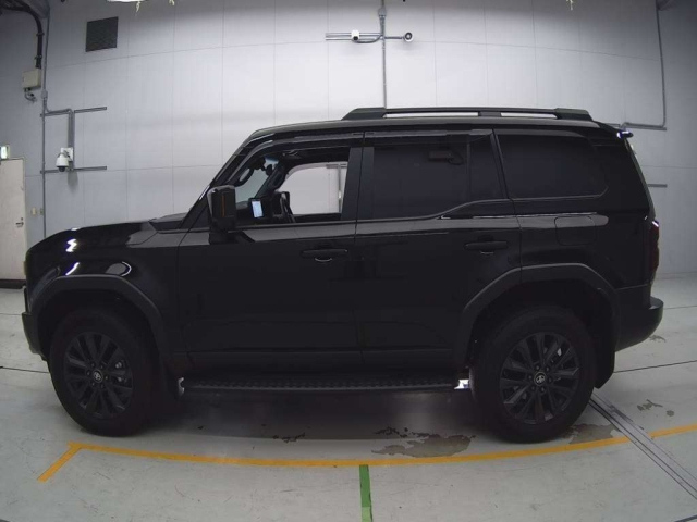TOYOTA LAND CRUISER 2024