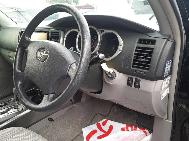 TOYOTA HILUX SURF 2009