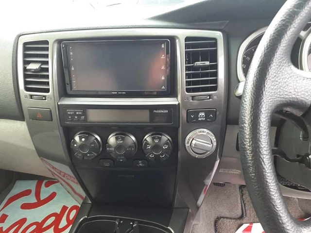 TOYOTA HILUX SURF 2009