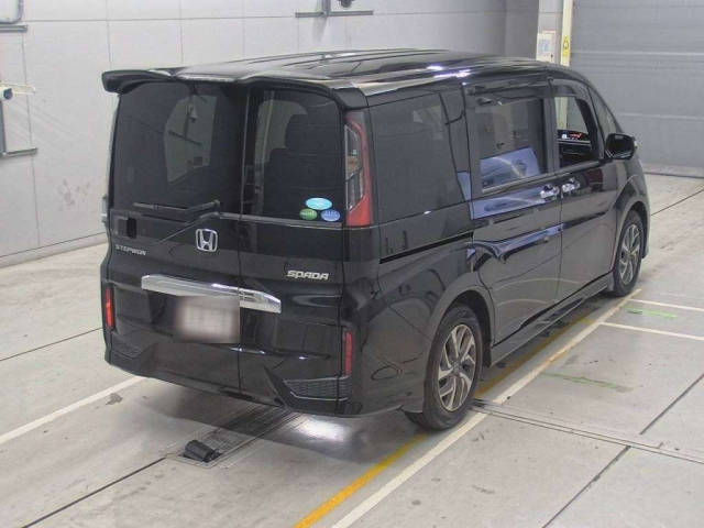 HONDA STEP WAGON 2016