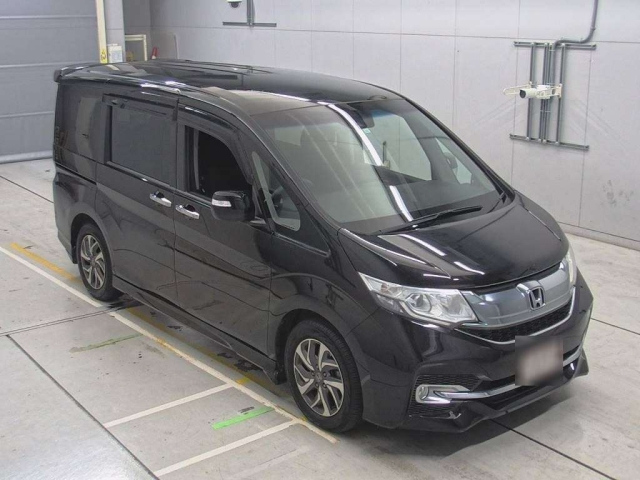 HONDA STEP WAGON 2016