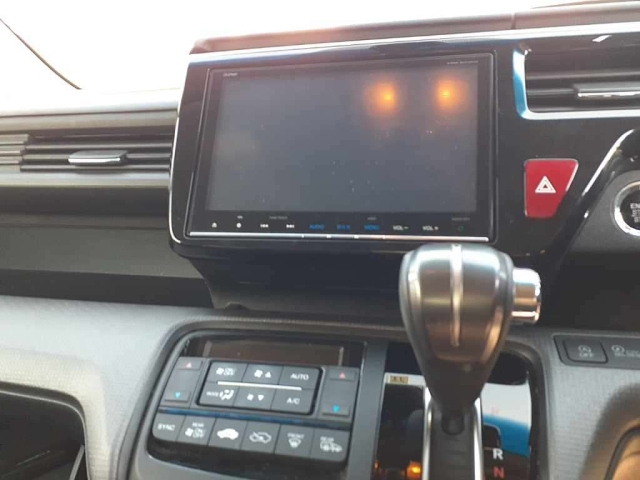 HONDA STEP WAGON 2016