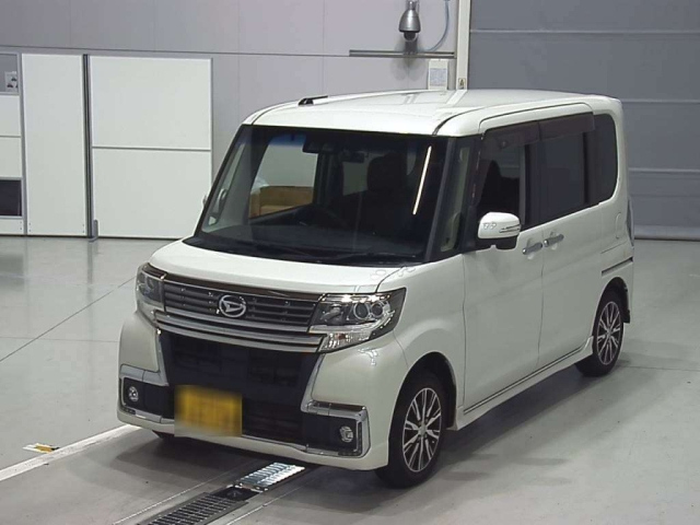 DAIHATSU TANTO 2017