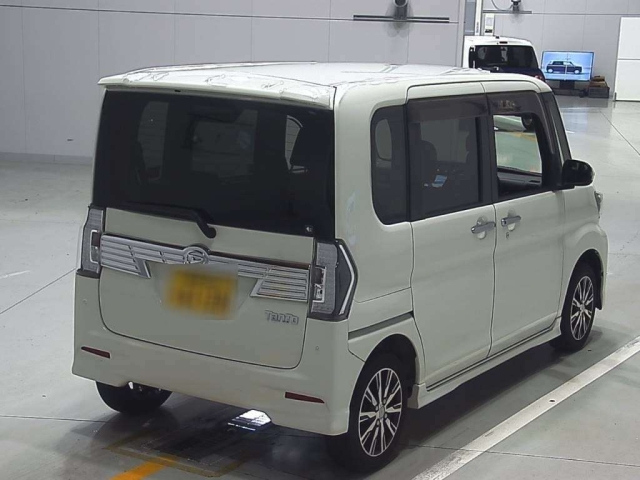 DAIHATSU TANTO 2017