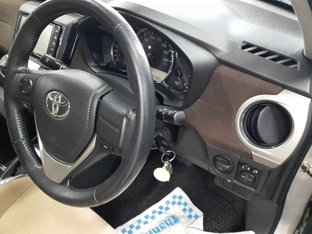 TOYOTA COROLLA AXIO 2014