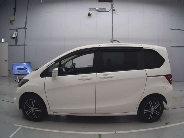 HONDA FREED 2009