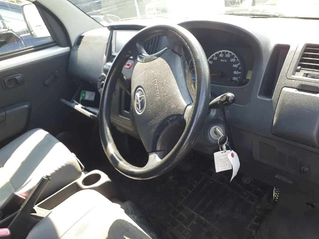 TOYOTA TOWN ACE VAN 2014