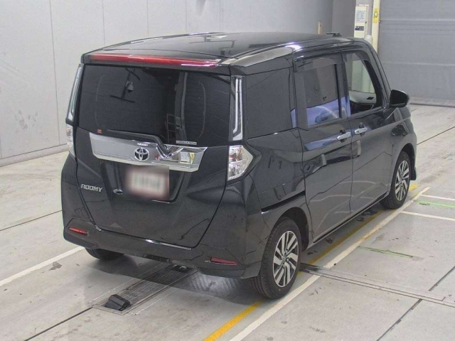 TOYOTA ROOMY 2023