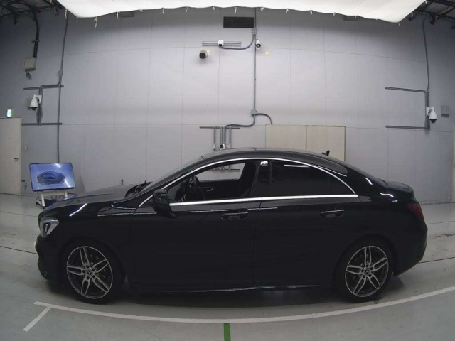 MERCEDES BENZ CLA CLASS 2018