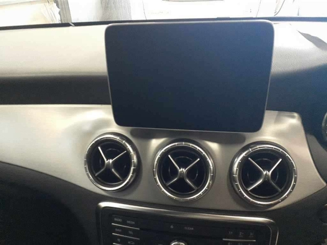 MERCEDES BENZ CLA CLASS 2018