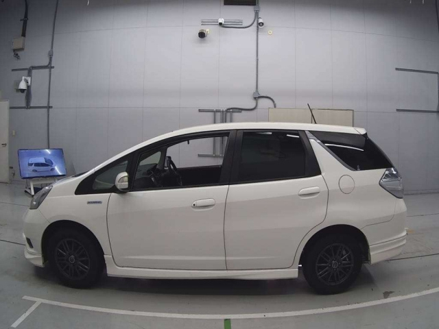 HONDA FIT SHUTTLE 2012