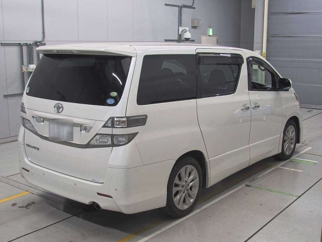 TOYOTA VELLFIRE 2010