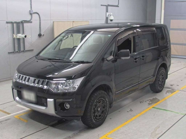 MITSUBISHI DELICA D5 2017